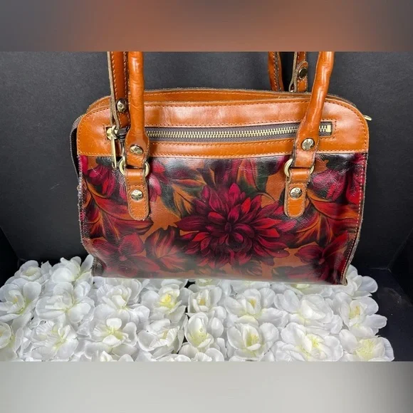 Patricia Nash Calvi leather Satchel Bag, gently used - Picture 10 of 12